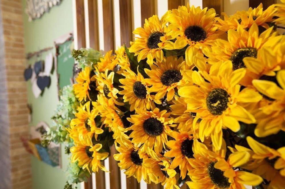 Sunflower B&B II Hualien City Exterior photo